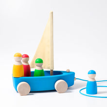 Load image into Gallery viewer, Grimm&#39;s Land Yacht Large with 4 Sailors