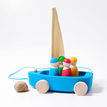 Load image into Gallery viewer, Grimm&#39;s Land Yacht Large with 4 Sailors
