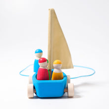 Load image into Gallery viewer, Grimm&#39;s Land Yacht Large with 4 Sailors