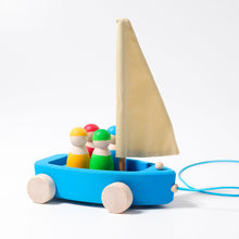 Load image into Gallery viewer, Grimm&#39;s Land Yacht Large with 4 Sailors