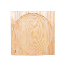 Load image into Gallery viewer, Mader Wooden Plate for Spinning Tops - 25cm